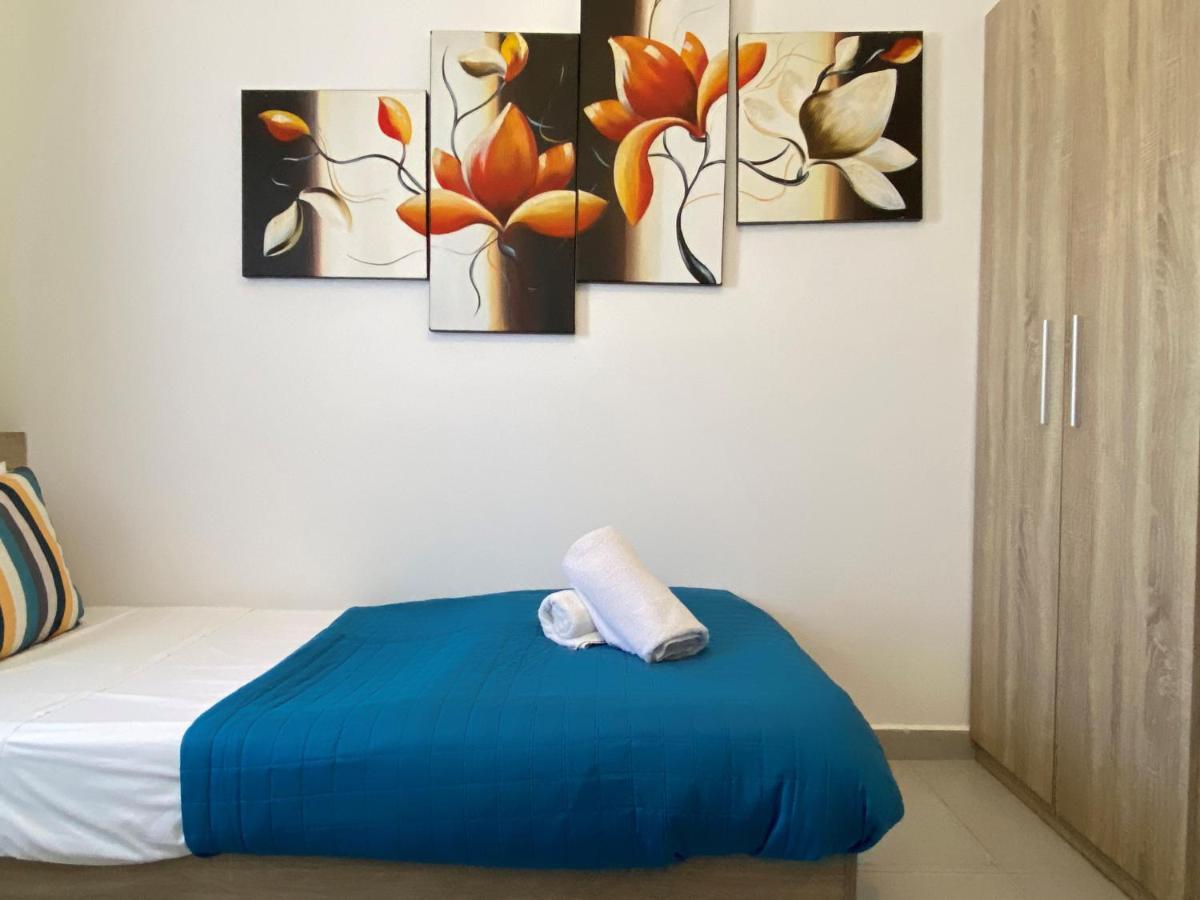2 Bedroom Apts And Penthouse Close To Bugibba Promenade By Shortletsmalta San Pawl il-Baħar Extérieur photo