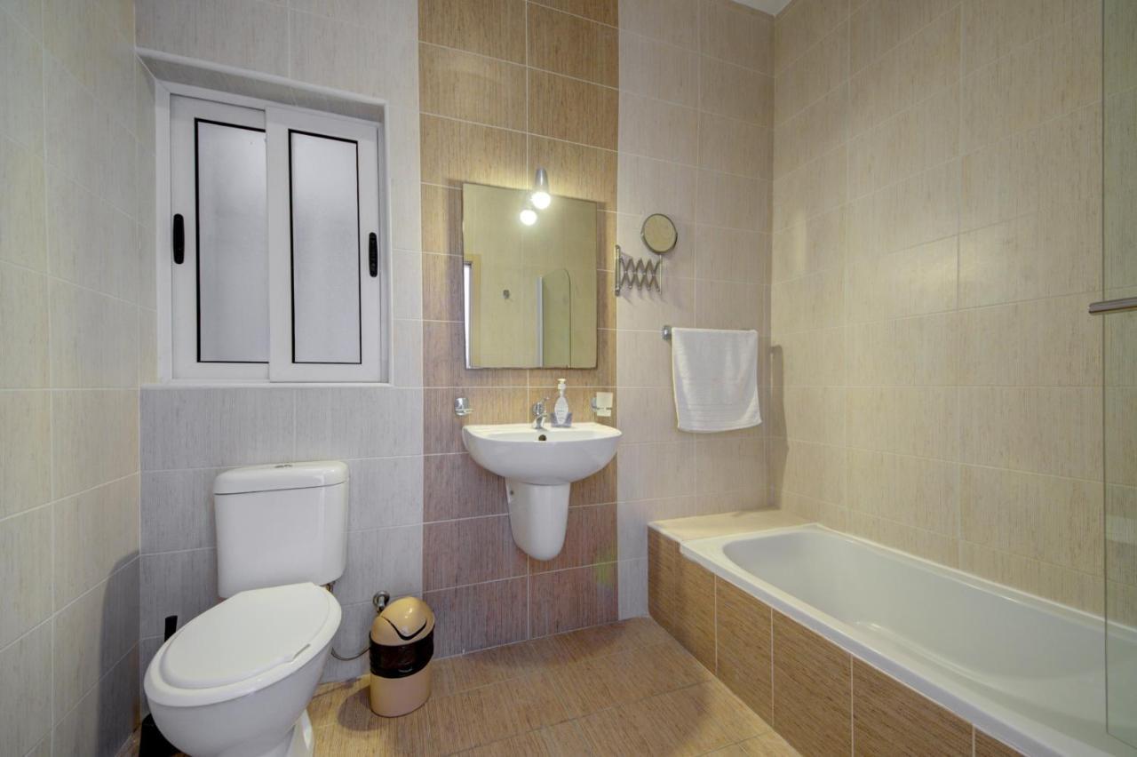 2 Bedroom Apts And Penthouse Close To Bugibba Promenade By Shortletsmalta San Pawl il-Baħar Extérieur photo