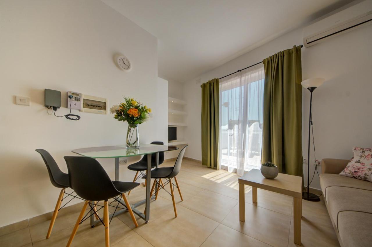 2 Bedroom Apts And Penthouse Close To Bugibba Promenade By Shortletsmalta San Pawl il-Baħar Extérieur photo