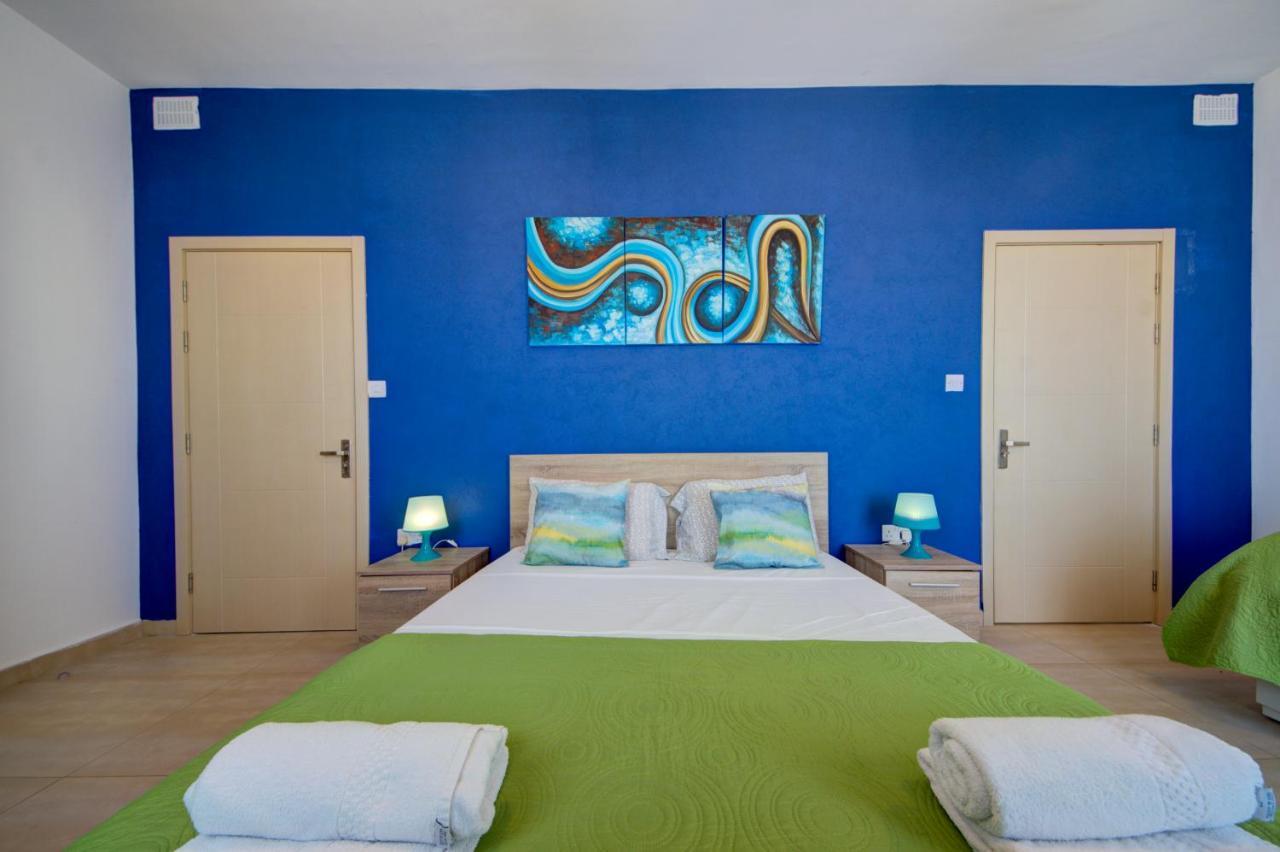 2 Bedroom Apts And Penthouse Close To Bugibba Promenade By Shortletsmalta San Pawl il-Baħar Extérieur photo